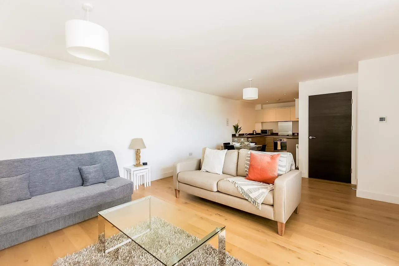 Rethink Serviced Apartments - Brighton Marina