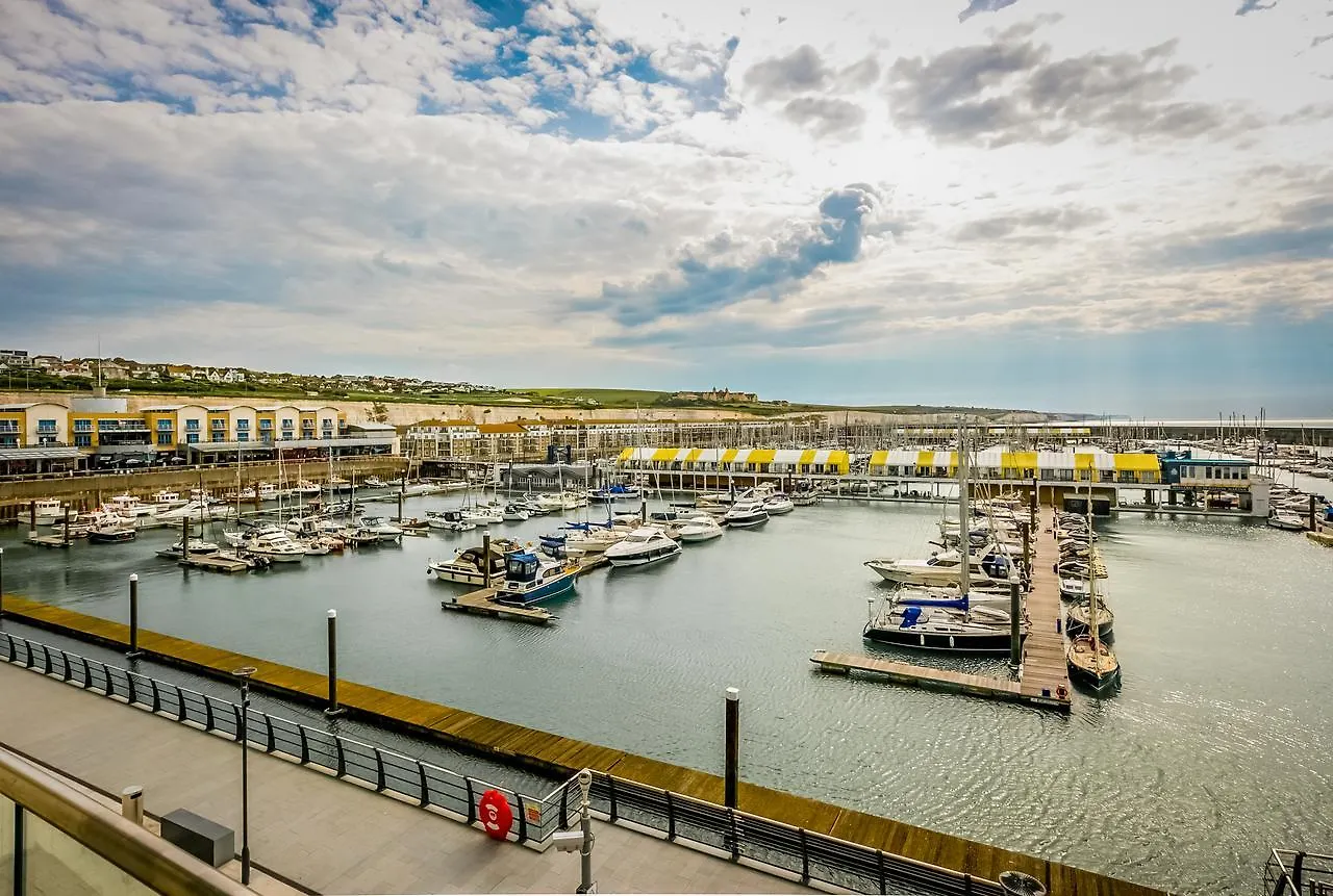 Rethink Serviced Apartments - Brighton Marina