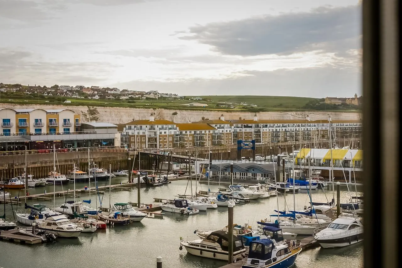 Rethink Serviced Apartments - Brighton Marina