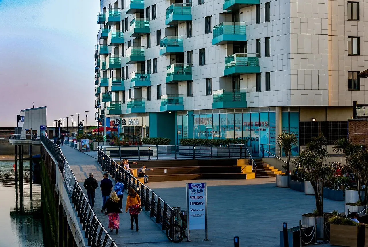 Rethink Serviced Apartments - Brighton Marina