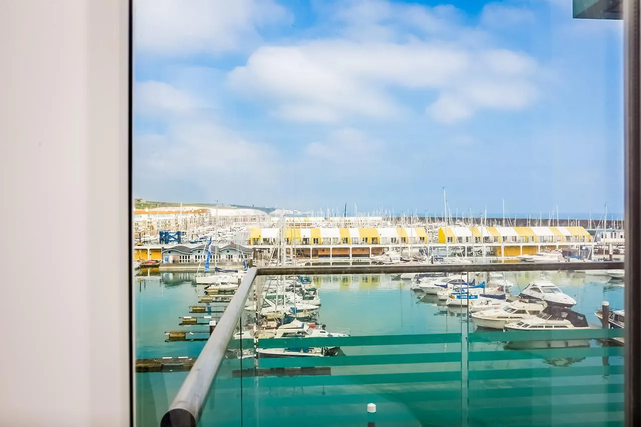 Rethink Serviced Apartments - Brighton Marina